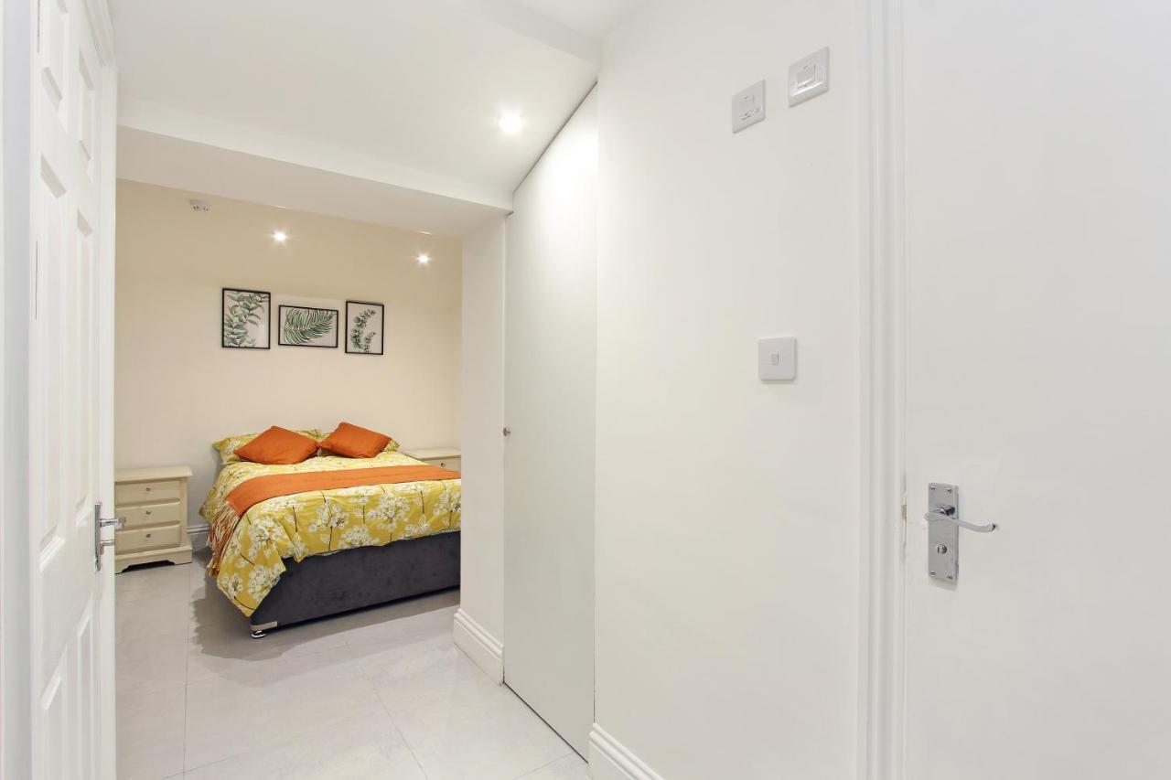 Splendid Flat In Kensington Olympia Apartment London Exterior photo